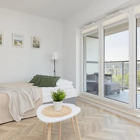 Ursus Sunny For 4 Guests With Parking & Balcony By Renters Appartement *