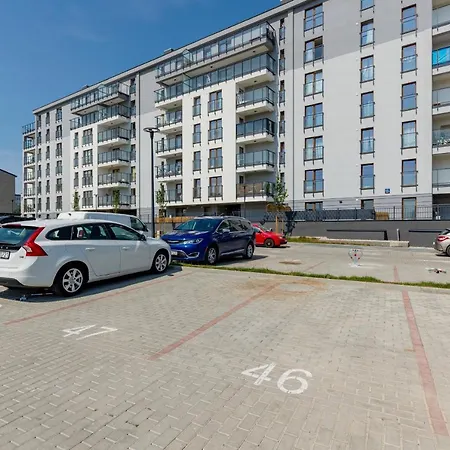 Appartement Ursus Sunny For 4 Guests With Parking & Balcony By Renters Warschau